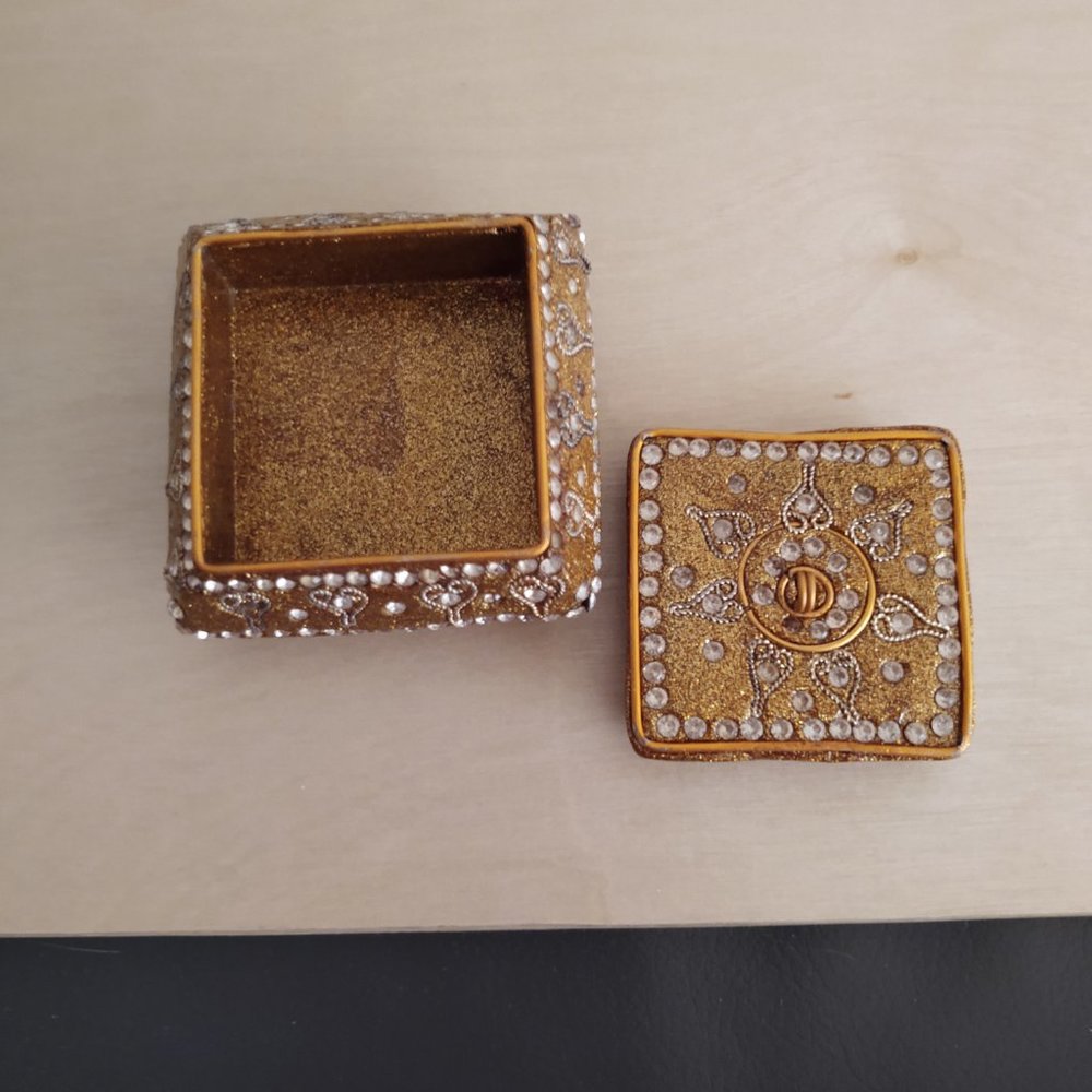 Jeweled Box - Picture 2 of 2
